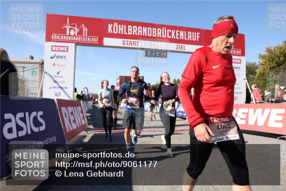 03.10.2025 - Köhlbrandbrückenlauf Lena Gebhardt http://msf.ph/oto/9061177 03.10.2025 13:11:14 Ziel 4135, 4521, 5218, 5258, 5522, 5754, 6272, 6572, 6685, 6686, 6727, 6751 meine-sportfotos.de