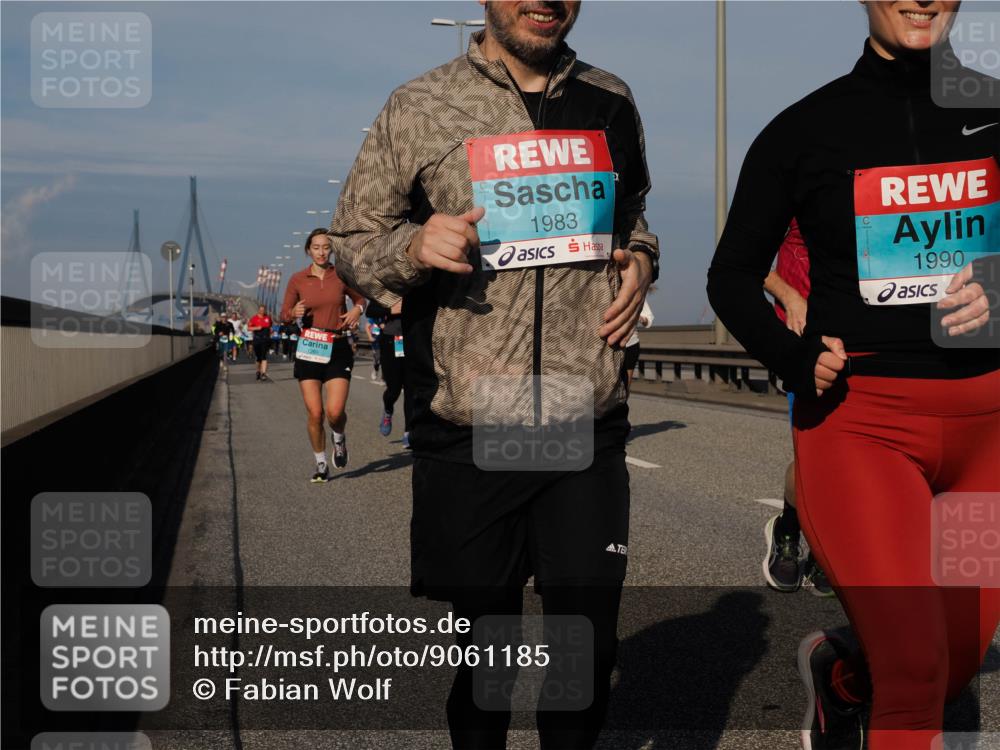 03.10.2025 - Köhlbrandbrückenlauf Fabian Wolf http://msf.ph/oto/9061185 03.10.2025 10:05:35 Position 3 1983, 1990 meine-sportfotos.de