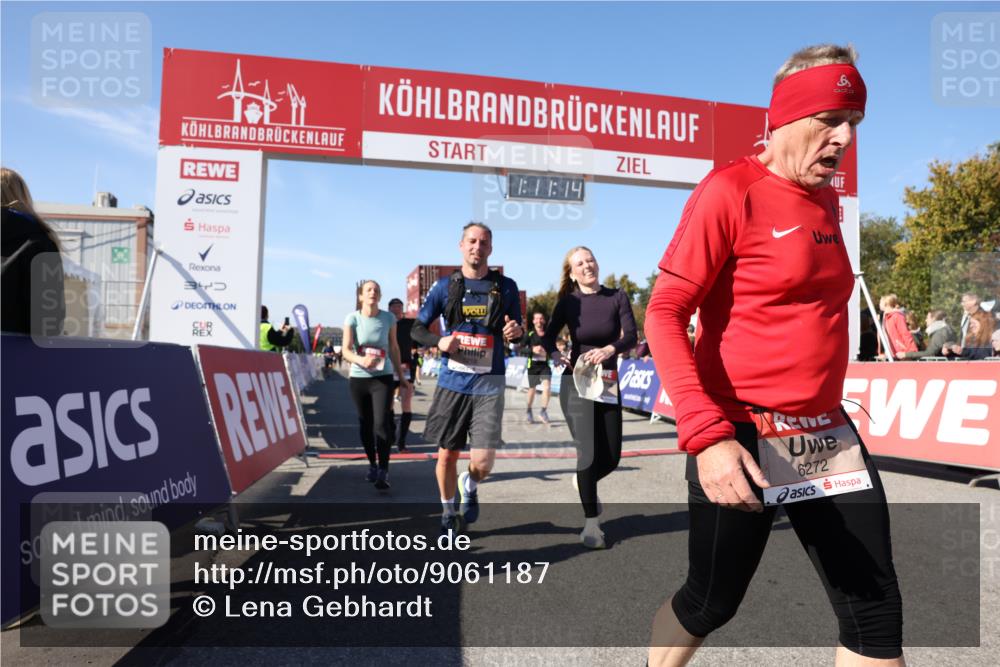 03.10.2025 - Köhlbrandbrückenlauf Lena Gebhardt http://msf.ph/oto/9061187 03.10.2025 13:11:14 Ziel 4135, 4521, 5218, 5258, 5522, 5754, 6272, 6572, 6685, 6686, 6727, 6751 meine-sportfotos.de