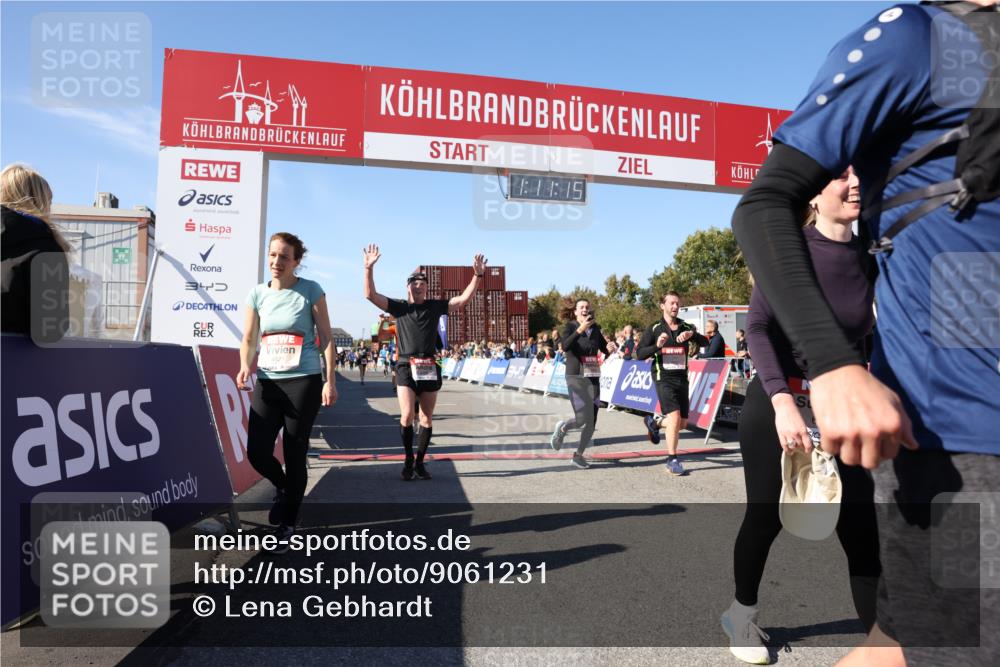 03.10.2025 - Köhlbrandbrückenlauf Lena Gebhardt http://msf.ph/oto/9061231 03.10.2025 13:11:16 Ziel 4135, 4293, 4521, 5218, 5258, 5522, 5754, 6080, 6272, 6572, 6685, 6686, 6726, 6727, 6751 meine-sportfotos.de