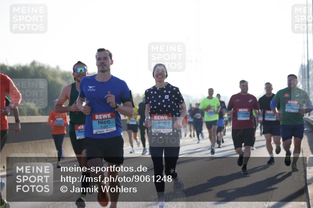 03.10.2025 - Köhlbrandbrückenlauf Jannik Wohlers http://msf.ph/oto/9061248 03.10.2025 09:15:03 Position 3 3181, 2979 meine-sportfotos.de