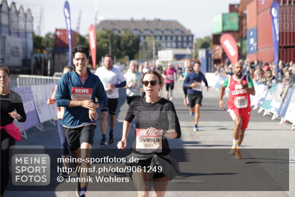 03.10.2025 - Köhlbrandbrückenlauf Jannik Wohlers http://msf.ph/oto/9061249 03.10.2025 13:13:20 Ziel 4191, 4193, 4223, 4373, 4383, 4463, 4513, 4583, 4853, 5025, 5034, 5204, 5261, 5358, 5678, 5852, 6725, 6788, 6789, 6818 meine-sportfotos.de