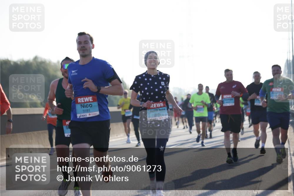 03.10.2025 - Köhlbrandbrückenlauf Jannik Wohlers http://msf.ph/oto/9061273 03.10.2025 09:15:03 Position 3 3181, 2979 meine-sportfotos.de