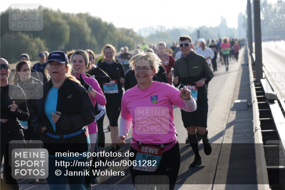 03.10.2025 - Köhlbrandbrückenlauf Jannik Wohlers http://msf.ph/oto/9061282 03.10.2025 09:22:57 Position 3 3033 meine-sportfotos.de
