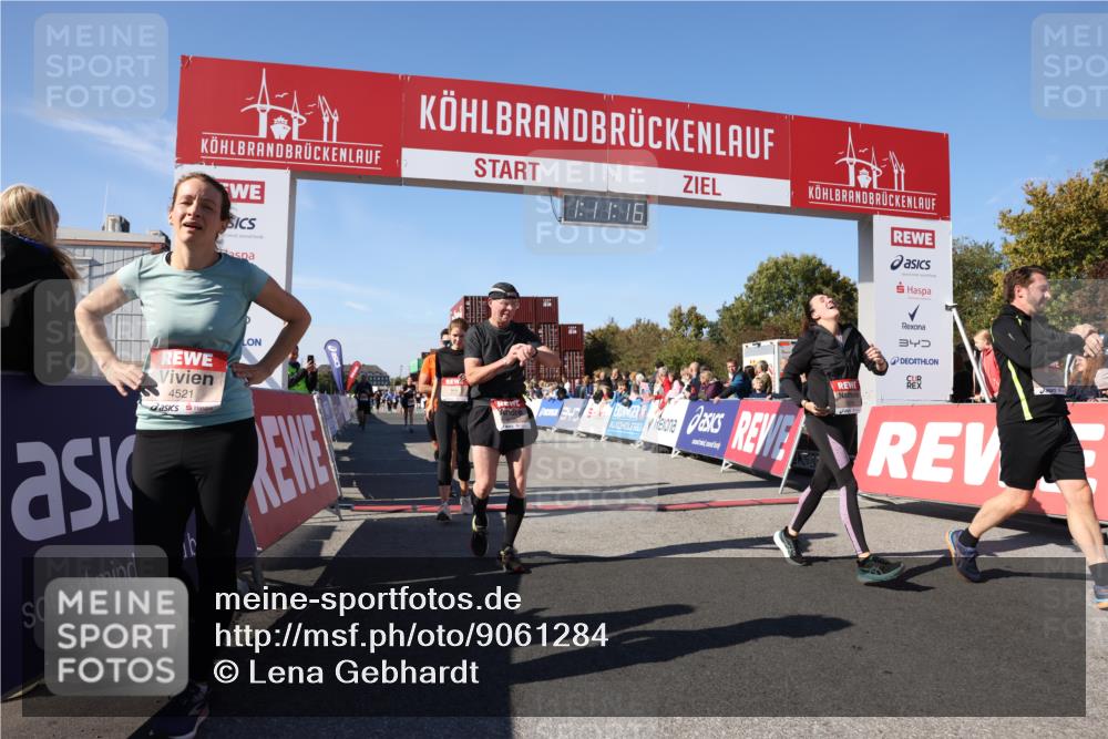 03.10.2025 - Köhlbrandbrückenlauf Lena Gebhardt http://msf.ph/oto/9061284 03.10.2025 13:11:17 Ziel 4135, 4293, 4521, 4597, 5218, 5258, 5522, 5754, 6080, 6272, 6572, 6685, 6686, 6726, 6727, 6751 meine-sportfotos.de