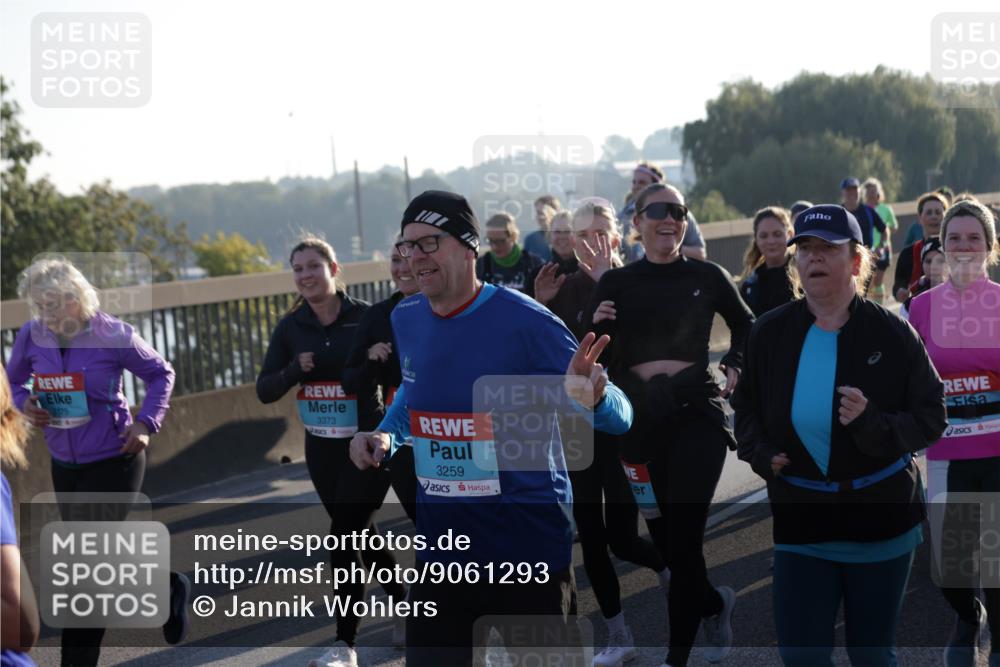 03.10.2025 - Köhlbrandbrückenlauf Jannik Wohlers http://msf.ph/oto/9061293 03.10.2025 09:22:57 Position 3 2175, 3373, 3259 meine-sportfotos.de