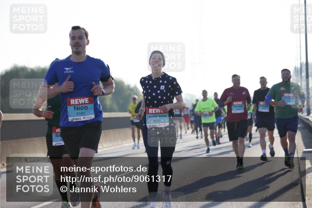 03.10.2025 - Köhlbrandbrückenlauf Jannik Wohlers http://msf.ph/oto/9061317 03.10.2025 09:15:03 Position 3 3181, 2979 meine-sportfotos.de