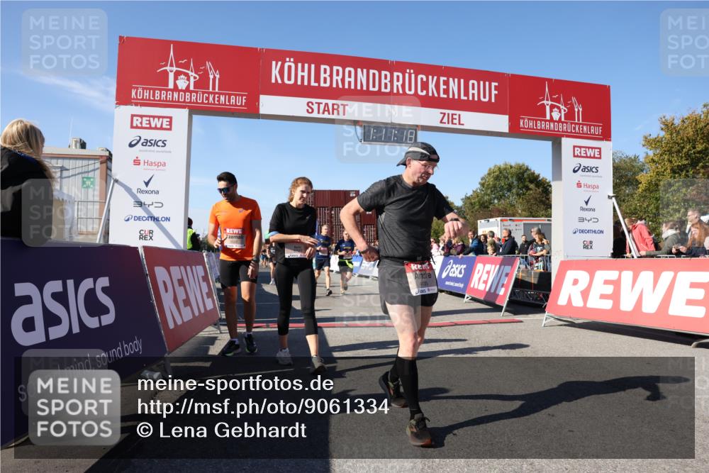 03.10.2025 - Köhlbrandbrückenlauf Lena Gebhardt http://msf.ph/oto/9061334 03.10.2025 13:11:18 Ziel 4135, 4293, 4521, 4597, 5218, 5258, 5522, 5754, 6080, 6272, 6572, 6685, 6686, 6726, 6727, 6751 meine-sportfotos.de