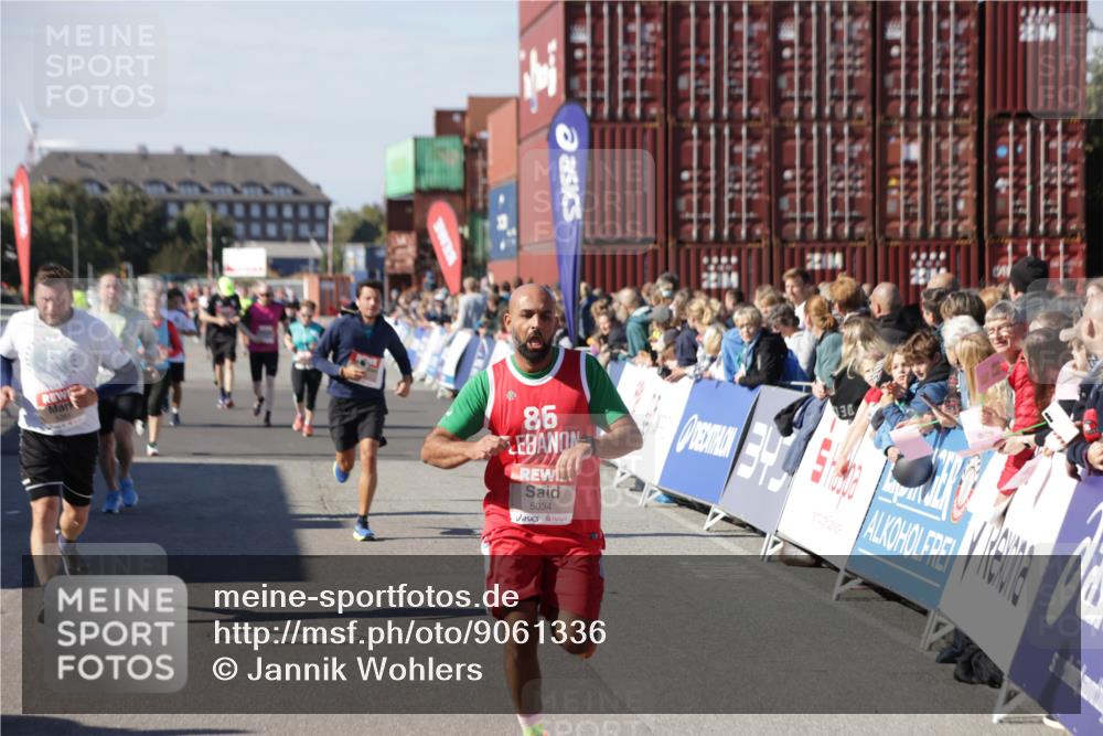 03.10.2025 - Köhlbrandbrückenlauf Jannik Wohlers http://msf.ph/oto/9061336 03.10.2025 13:13:21 Ziel 4191, 4223, 4373, 4383, 4463, 4513, 4583, 4853, 5025, 5034, 5204, 5261, 5358, 5678, 5852, 6725, 6788, 6789, 6818 meine-sportfotos.de