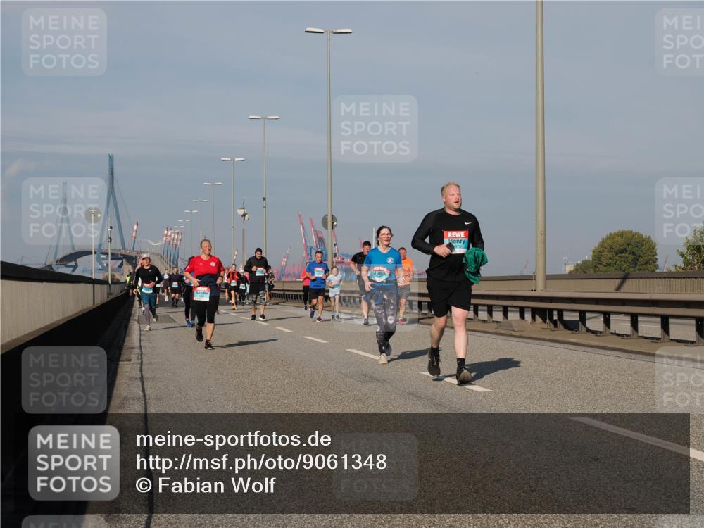 03.10.2025 - Köhlbrandbrückenlauf Fabian Wolf http://msf.ph/oto/9061348 03.10.2025 10:05:43 Position 3 873 meine-sportfotos.de