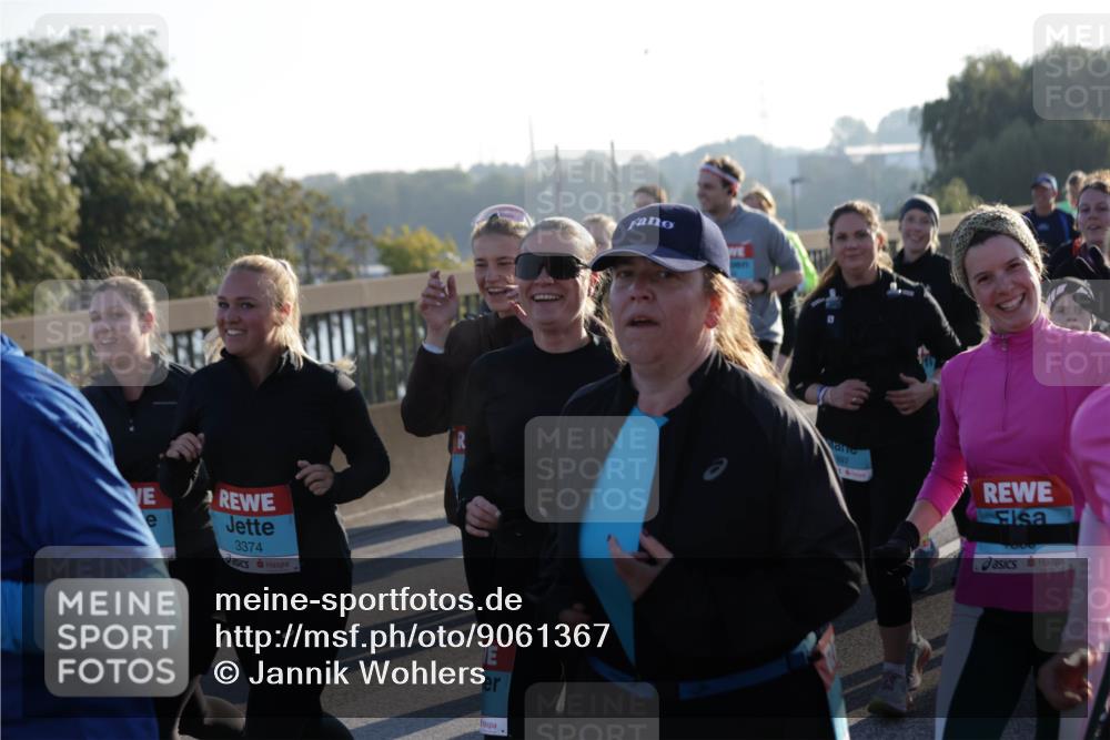 03.10.2025 - Köhlbrandbrückenlauf Jannik Wohlers http://msf.ph/oto/9061367 03.10.2025 09:22:58 Position 3 3374, 897, 7000 meine-sportfotos.de