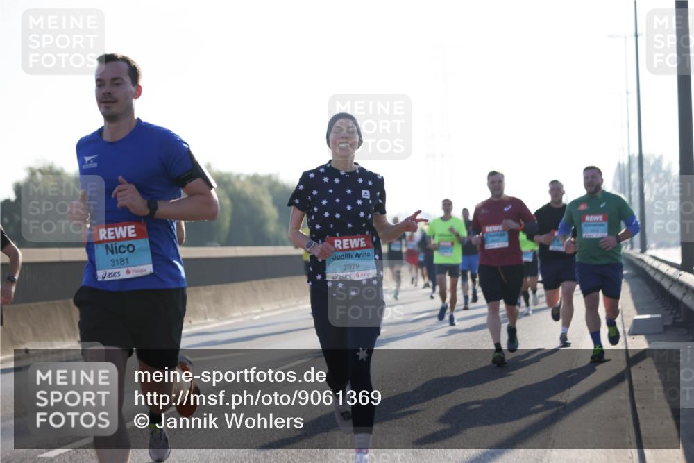03.10.2025 - Köhlbrandbrückenlauf Jannik Wohlers http://msf.ph/oto/9061369 03.10.2025 09:15:04 Position 3 3181, 2979 meine-sportfotos.de