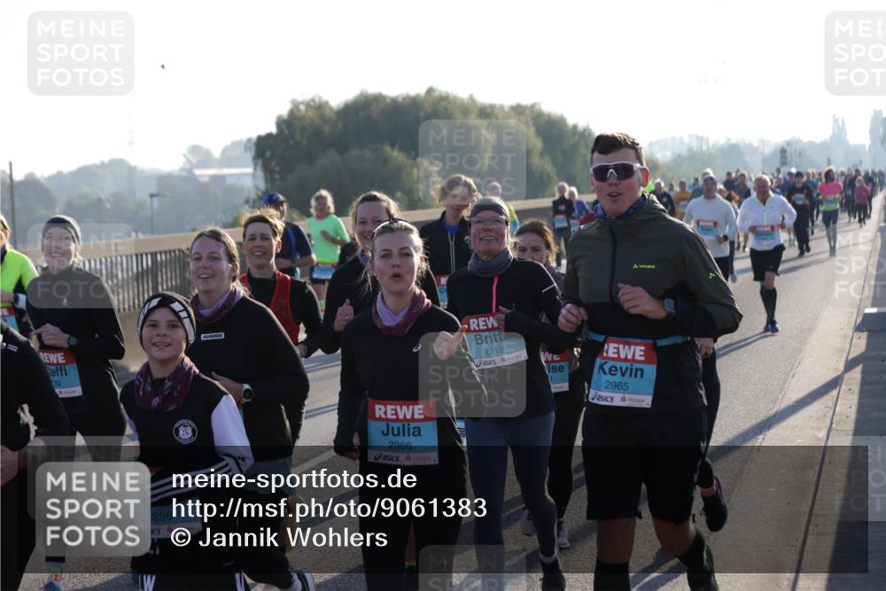 03.10.2025 - Köhlbrandbrückenlauf Jannik Wohlers http://msf.ph/oto/9061383 03.10.2025 09:22:59 Position 3 32, 1896, 39, 2966, 2219, 2965 meine-sportfotos.de