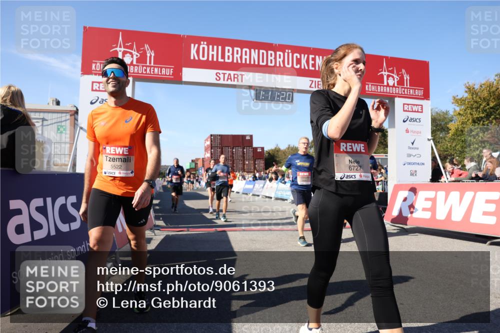 03.10.2025 - Köhlbrandbrückenlauf Lena Gebhardt http://msf.ph/oto/9061393 03.10.2025 13:11:20 Ziel 4135, 4293, 4521, 4597, 5218, 5258, 5522, 5754, 5939, 6080, 6572, 6685, 6686, 6726, 6727, 6751 meine-sportfotos.de
