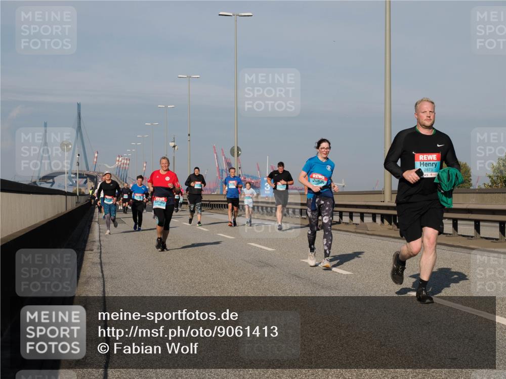 03.10.2025 - Köhlbrandbrückenlauf Fabian Wolf http://msf.ph/oto/9061413 03.10.2025 10:05:44 Position 3 2873 meine-sportfotos.de