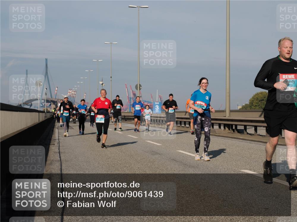 03.10.2025 - Köhlbrandbrückenlauf Fabian Wolf http://msf.ph/oto/9061439 03.10.2025 10:05:45 Position 3 3, 873 meine-sportfotos.de