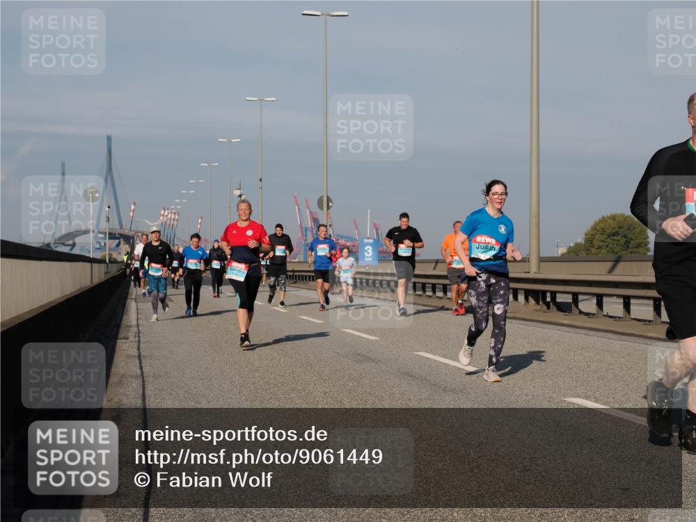 03.10.2025 - Köhlbrandbrückenlauf Fabian Wolf http://msf.ph/oto/9061449 03.10.2025 10:05:45 Position 3  meine-sportfotos.de