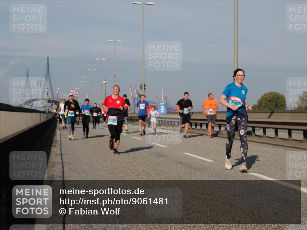 03.10.2025 - Köhlbrandbrückenlauf Fabian Wolf http://msf.ph/oto/9061481 03.10.2025 10:05:46 Position 3  meine-sportfotos.de