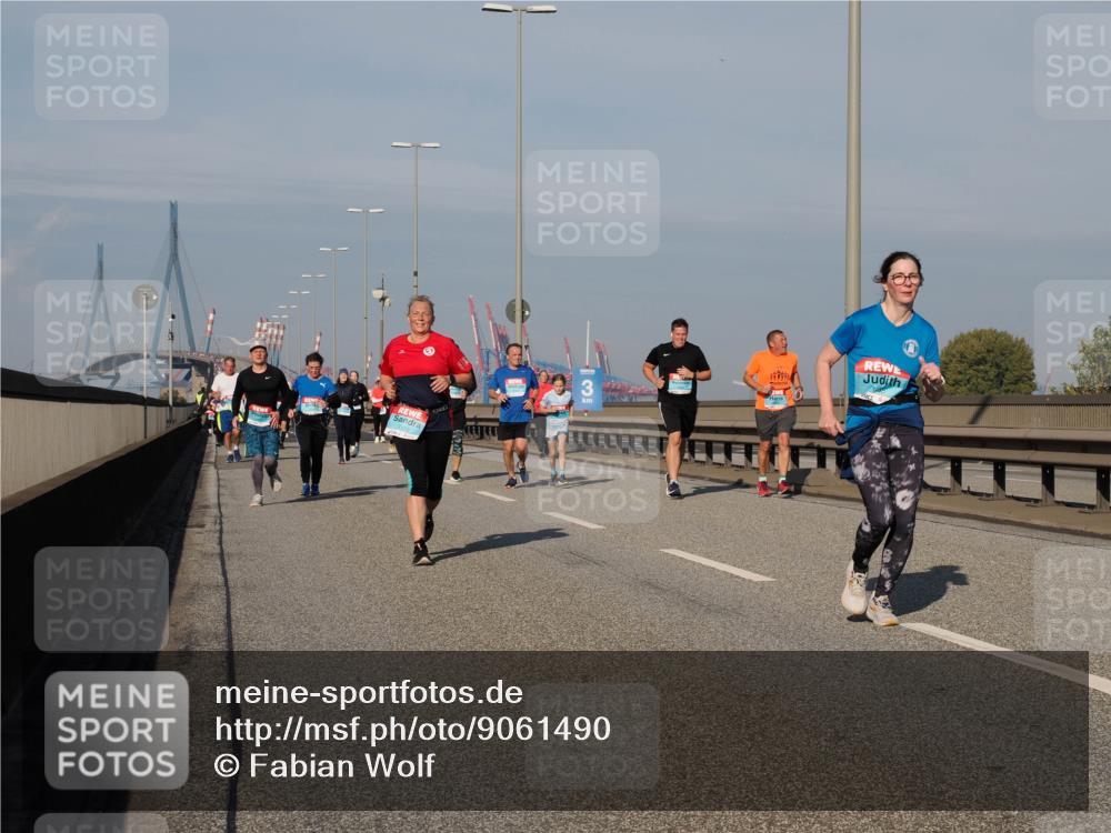 03.10.2025 - Köhlbrandbrückenlauf Fabian Wolf http://msf.ph/oto/9061490 03.10.2025 10:05:46 Position 3 3159 meine-sportfotos.de