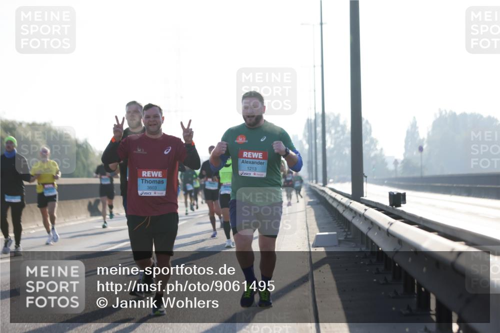 03.10.2025 - Köhlbrandbrückenlauf Jannik Wohlers http://msf.ph/oto/9061495 03.10.2025 09:15:06 Position 3 3603, 1213 meine-sportfotos.de