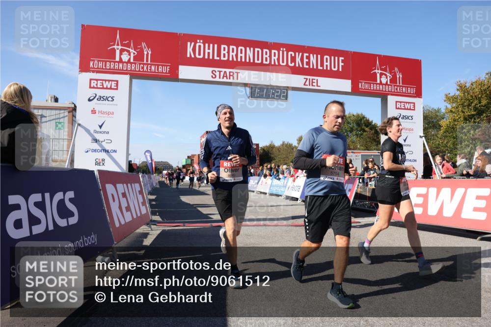 03.10.2025 - Köhlbrandbrückenlauf Lena Gebhardt http://msf.ph/oto/9061512 03.10.2025 13:11:23 Ziel 4135, 4293, 4315, 4325, 4521, 4597, 4999, 5145, 5258, 5522, 5754, 5939, 6028, 6080, 6680, 6685, 6686, 6726, 6727, 6751 meine-sportfotos.de