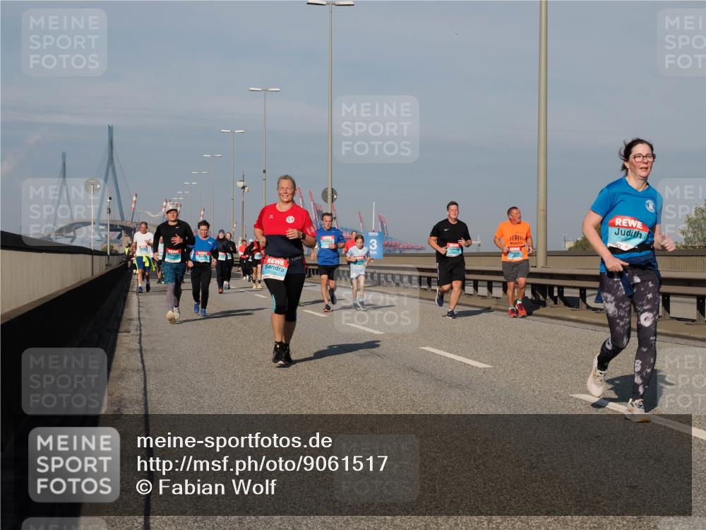 03.10.2025 - Köhlbrandbrückenlauf Fabian Wolf http://msf.ph/oto/9061517 03.10.2025 10:05:46 Position 3 159, 985 meine-sportfotos.de