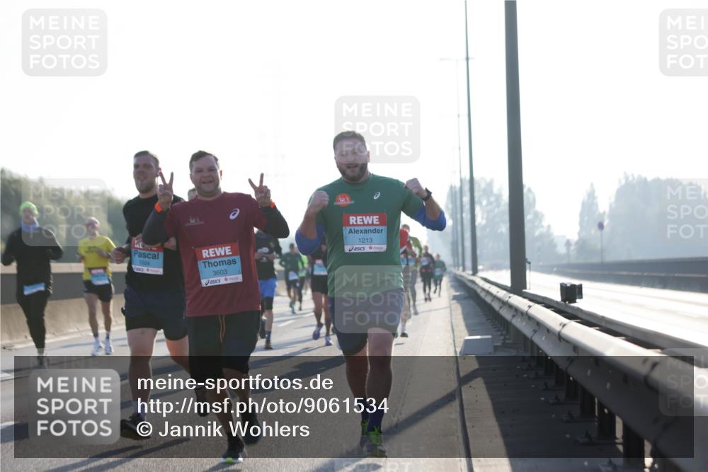 03.10.2025 - Köhlbrandbrückenlauf Jannik Wohlers http://msf.ph/oto/9061534 03.10.2025 09:15:06 Position 3 1504, 3603, 1213 meine-sportfotos.de