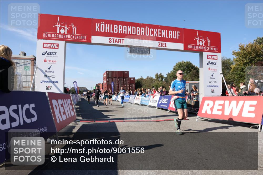 03.10.2025 - Köhlbrandbrückenlauf Lena Gebhardt http://msf.ph/oto/9061556 03.10.2025 13:11:25 Ziel 4293, 4315, 4325, 4597, 4999, 5145, 5522, 5754, 5794, 5939, 6028, 6080, 6563, 6680, 6685, 6686, 6690, 6691, 6726, 6727 meine-sportfotos.de