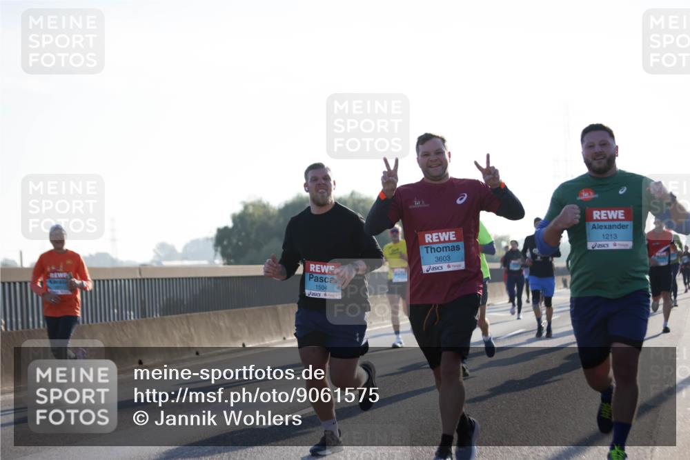 03.10.2025 - Köhlbrandbrückenlauf Jannik Wohlers http://msf.ph/oto/9061575 03.10.2025 09:15:07 Position 3 1504, 3603, 1213 meine-sportfotos.de