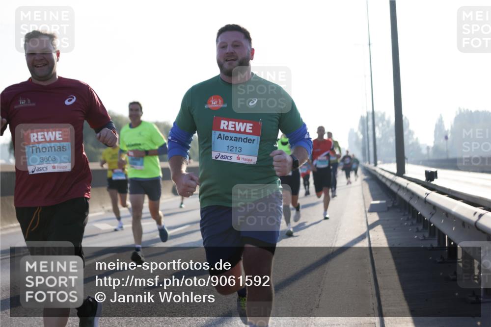 03.10.2025 - Köhlbrandbrückenlauf Jannik Wohlers http://msf.ph/oto/9061592 03.10.2025 09:15:08 Position 3 3603, 1213 meine-sportfotos.de
