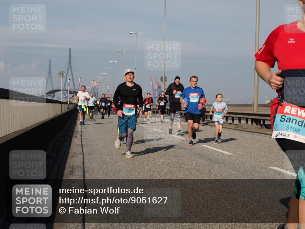 03.10.2025 - Köhlbrandbrückenlauf Fabian Wolf http://msf.ph/oto/9061627 03.10.2025 10:05:50 Position 3 1875, 2801, 3159 meine-sportfotos.de