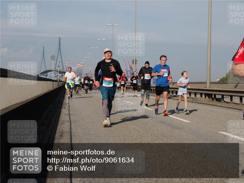 03.10.2025 - Köhlbrandbrückenlauf Fabian Wolf http://msf.ph/oto/9061634 03.10.2025 10:05:50 Position 3 1875 meine-sportfotos.de