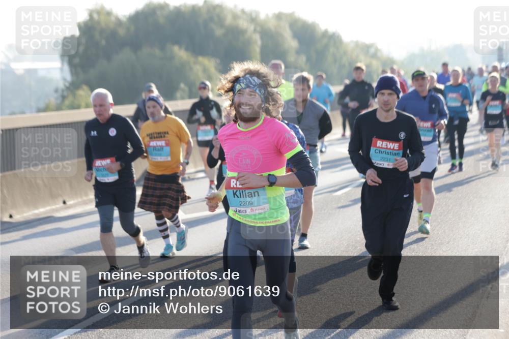 03.10.2025 - Köhlbrandbrückenlauf Jannik Wohlers http://msf.ph/oto/9061639 03.10.2025 09:23:08 Position 3 2209, 2231 meine-sportfotos.de