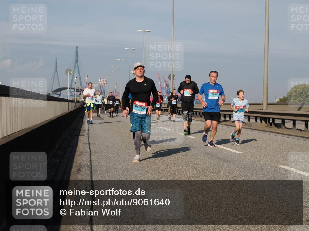 03.10.2025 - Köhlbrandbrückenlauf Fabian Wolf http://msf.ph/oto/9061640 03.10.2025 10:05:50 Position 3 1875 meine-sportfotos.de