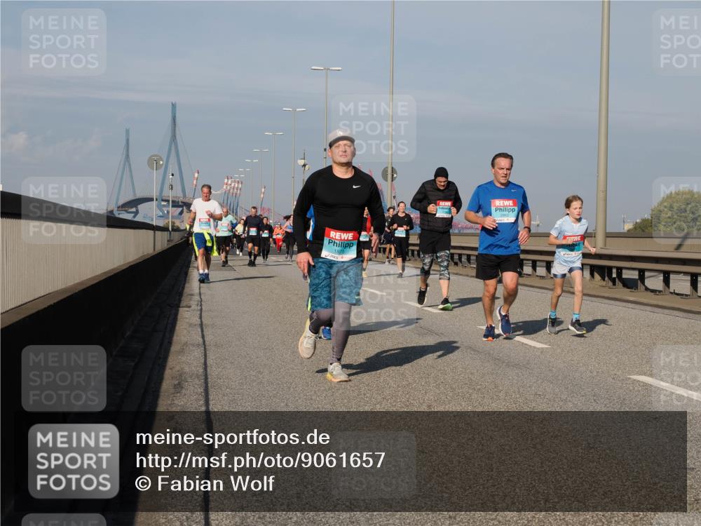 03.10.2025 - Köhlbrandbrückenlauf Fabian Wolf http://msf.ph/oto/9061657 03.10.2025 10:05:51 Position 3 1875 meine-sportfotos.de