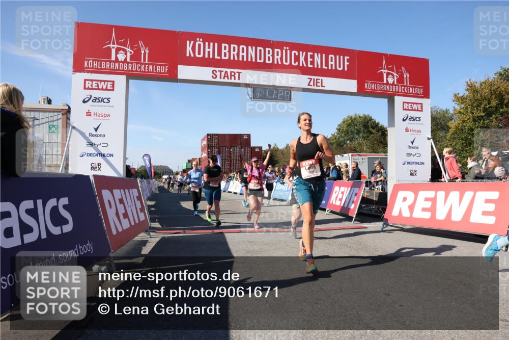 03.10.2025 - Köhlbrandbrückenlauf Lena Gebhardt http://msf.ph/oto/9061671 03.10.2025 13:11:29 Ziel 4158, 4293, 4315, 4325, 4427, 4501, 4597, 4999, 5145, 5754, 5794, 5939, 6028, 6080, 6563, 6680, 6685, 6686, 6690, 6691, 6726 meine-sportfotos.de