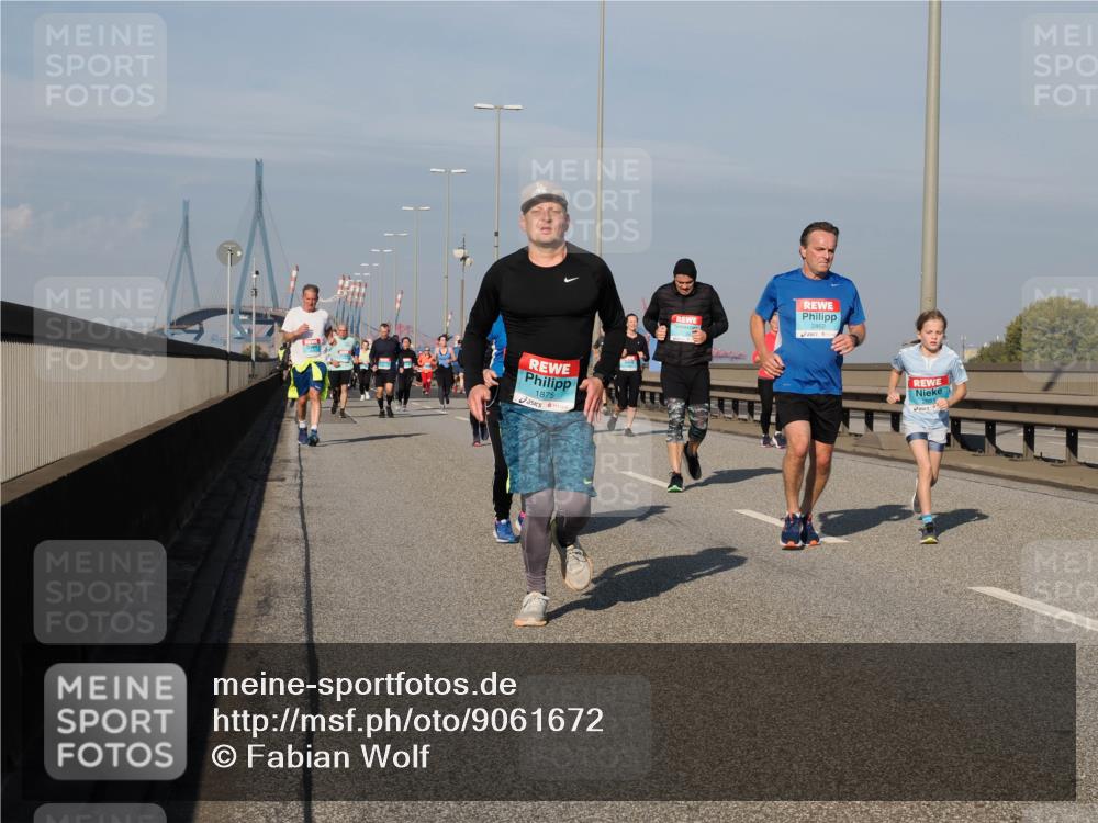 03.10.2025 - Köhlbrandbrückenlauf Fabian Wolf http://msf.ph/oto/9061672 03.10.2025 10:05:51 Position 3 1875, 2862, 2861 meine-sportfotos.de