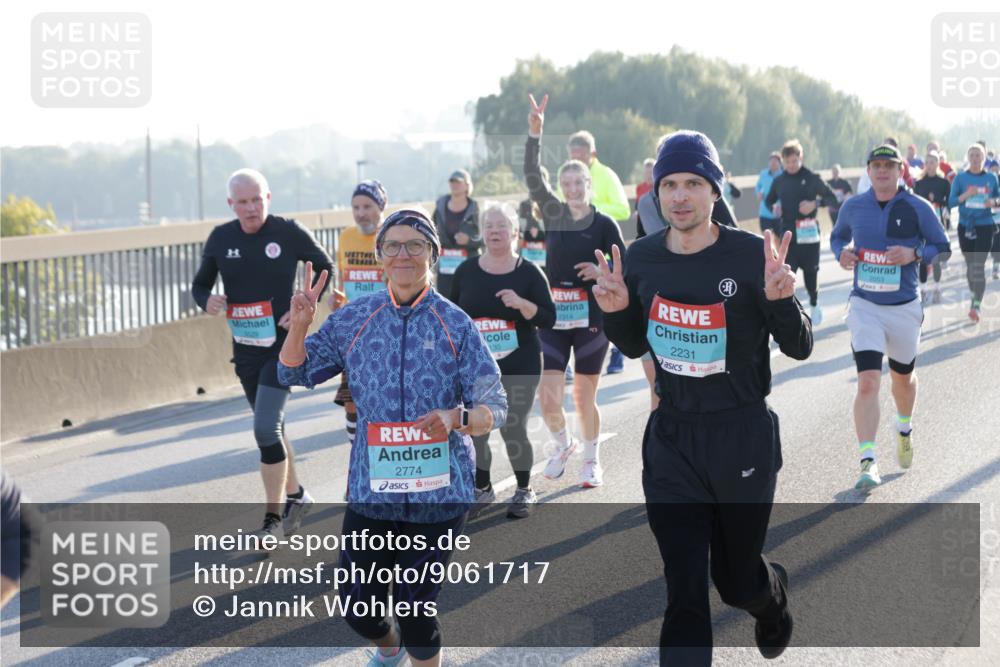 03.10.2025 - Köhlbrandbrückenlauf Jannik Wohlers http://msf.ph/oto/9061717 03.10.2025 09:23:10 Position 3 2774, 2314, 2231, 2053 meine-sportfotos.de