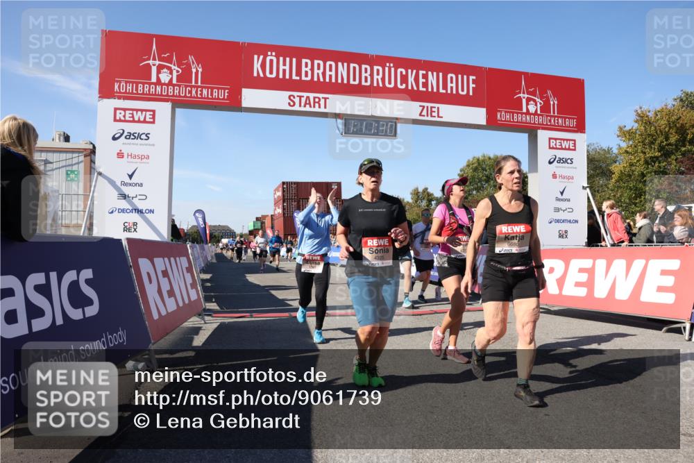 03.10.2025 - Köhlbrandbrückenlauf Lena Gebhardt http://msf.ph/oto/9061739 03.10.2025 13:11:31 Ziel 4158, 4293, 4315, 4325, 4427, 4501, 4538, 4597, 4617, 4777, 4799, 4845, 4999, 5145, 5794, 5939, 6028, 6080, 6517, 6563, 6680, 6690, 6691, 6726 meine-sportfotos.de
