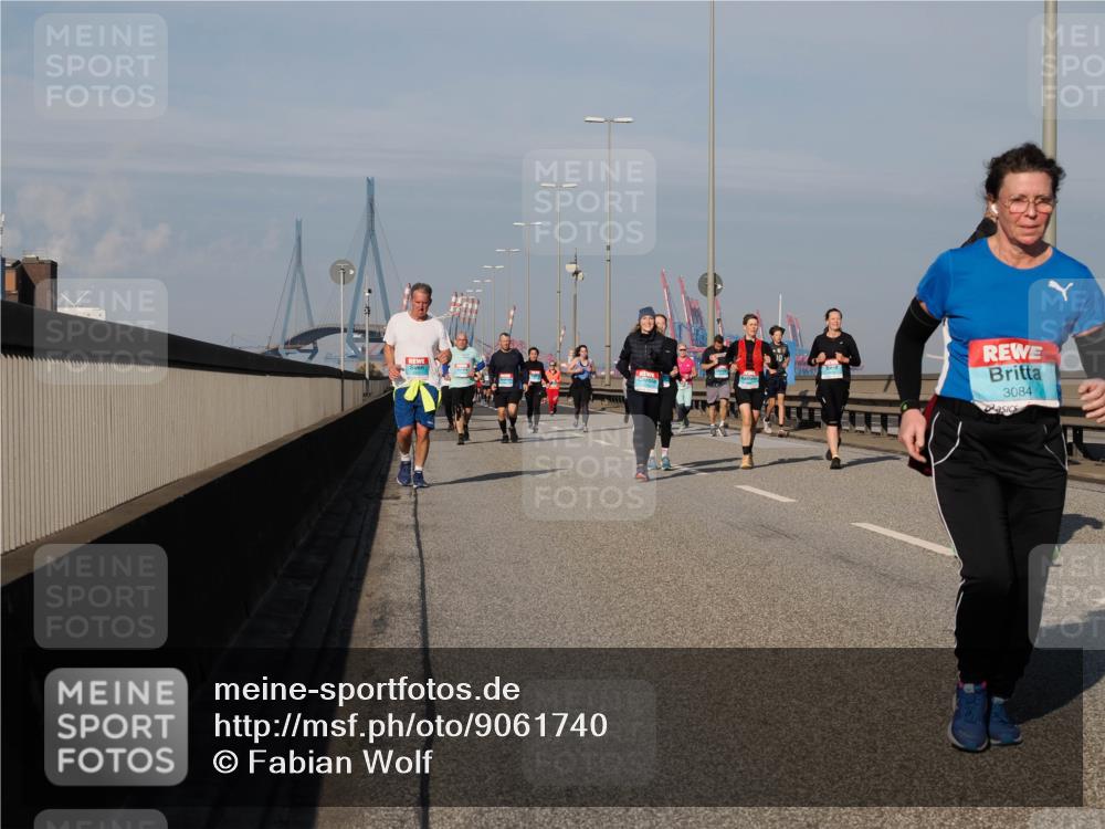 03.10.2025 - Köhlbrandbrückenlauf Fabian Wolf http://msf.ph/oto/9061740 03.10.2025 10:05:54 Position 3 3084 meine-sportfotos.de