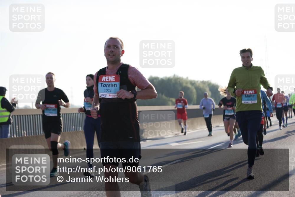 03.10.2025 - Köhlbrandbrückenlauf Jannik Wohlers http://msf.ph/oto/9061765 03.10.2025 09:15:13 Position 3 1274, 1517 meine-sportfotos.de