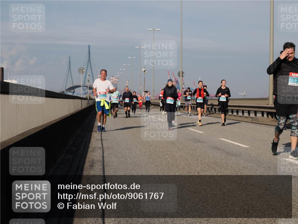 03.10.2025 - Köhlbrandbrückenlauf Fabian Wolf http://msf.ph/oto/9061767 03.10.2025 10:05:55 Position 3 1759 meine-sportfotos.de