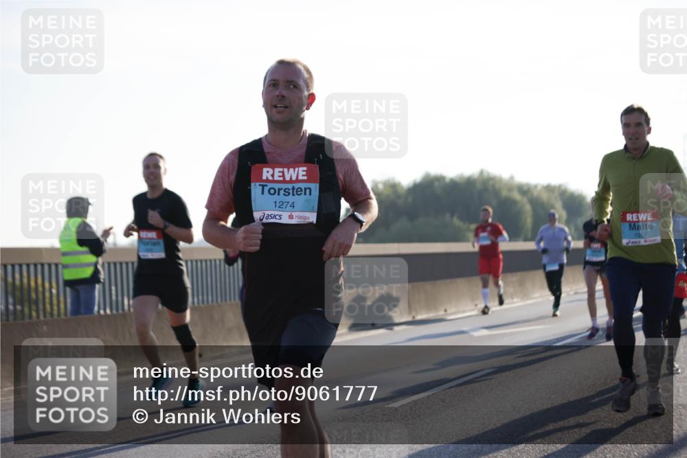 03.10.2025 - Köhlbrandbrückenlauf Jannik Wohlers http://msf.ph/oto/9061777 03.10.2025 09:15:13 Position 3 1274, 1517, 6 meine-sportfotos.de
