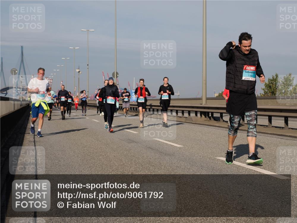 03.10.2025 - Köhlbrandbrückenlauf Fabian Wolf http://msf.ph/oto/9061792 03.10.2025 10:05:55 Position 3 1759 meine-sportfotos.de