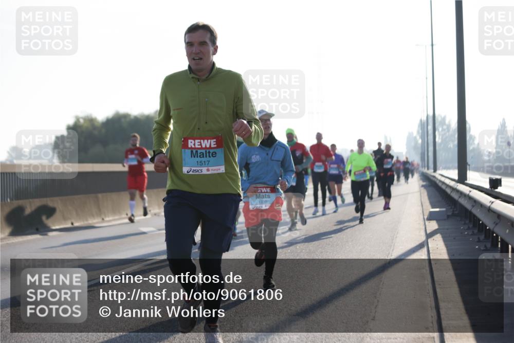 03.10.2025 - Köhlbrandbrückenlauf Jannik Wohlers http://msf.ph/oto/9061806 03.10.2025 09:15:14 Position 3 1517, 1330 meine-sportfotos.de