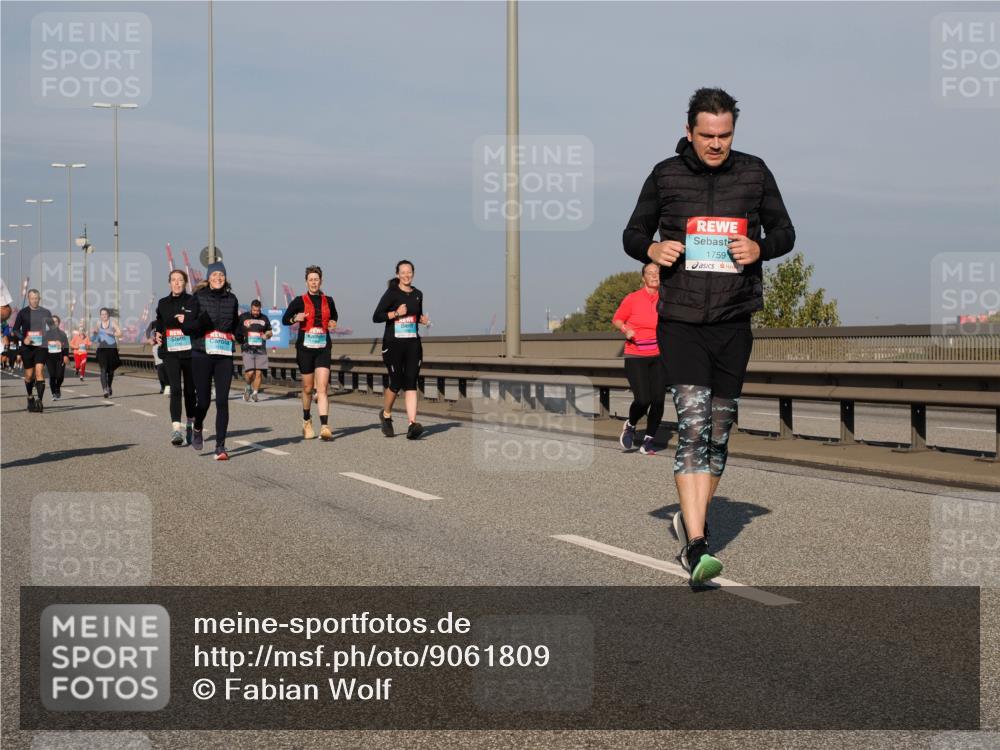 03.10.2025 - Köhlbrandbrückenlauf Fabian Wolf http://msf.ph/oto/9061809 03.10.2025 10:05:56 Position 3 1759 meine-sportfotos.de