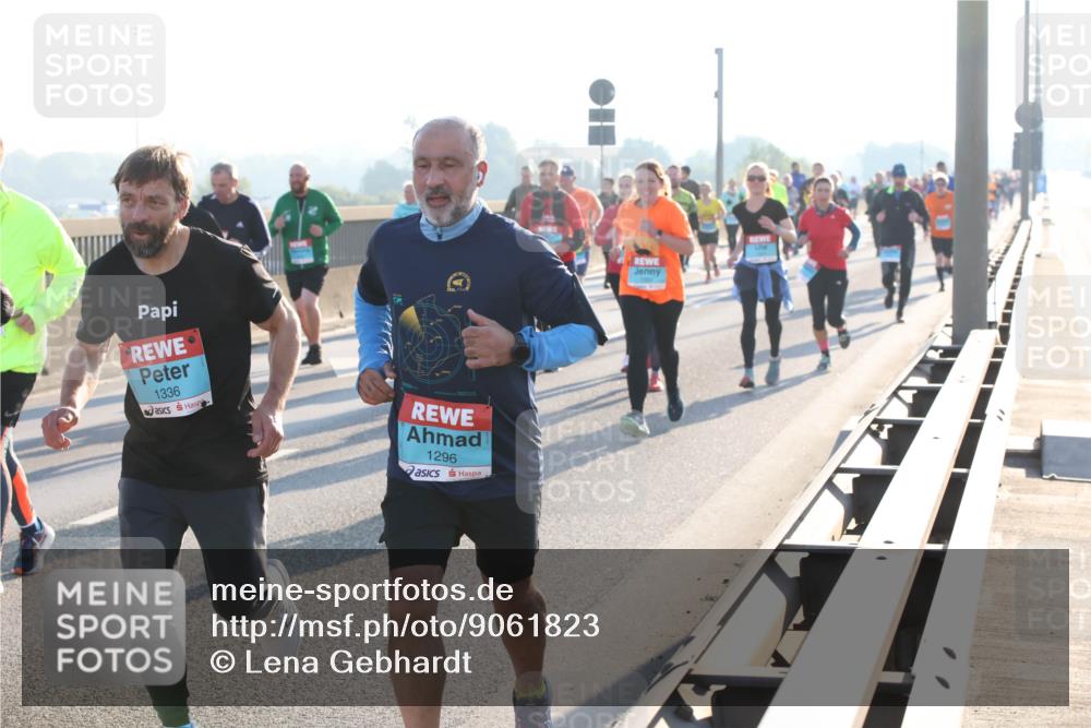 03.10.2025 - Köhlbrandbrückenlauf Lena Gebhardt http://msf.ph/oto/9061823 03.10.2025 09:19:58 Position 1 1336, 1296 meine-sportfotos.de