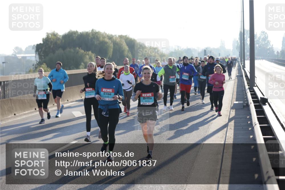 03.10.2025 - Köhlbrandbrückenlauf Jannik Wohlers http://msf.ph/oto/9061837 03.10.2025 09:23:14 Position 3 2149, 2036, 2019 meine-sportfotos.de