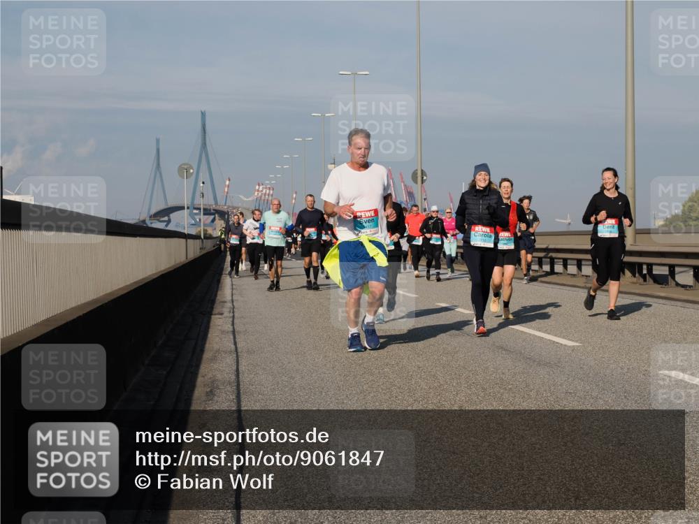 03.10.2025 - Köhlbrandbrückenlauf Fabian Wolf http://msf.ph/oto/9061847 03.10.2025 10:05:57 Position 3 3110 meine-sportfotos.de