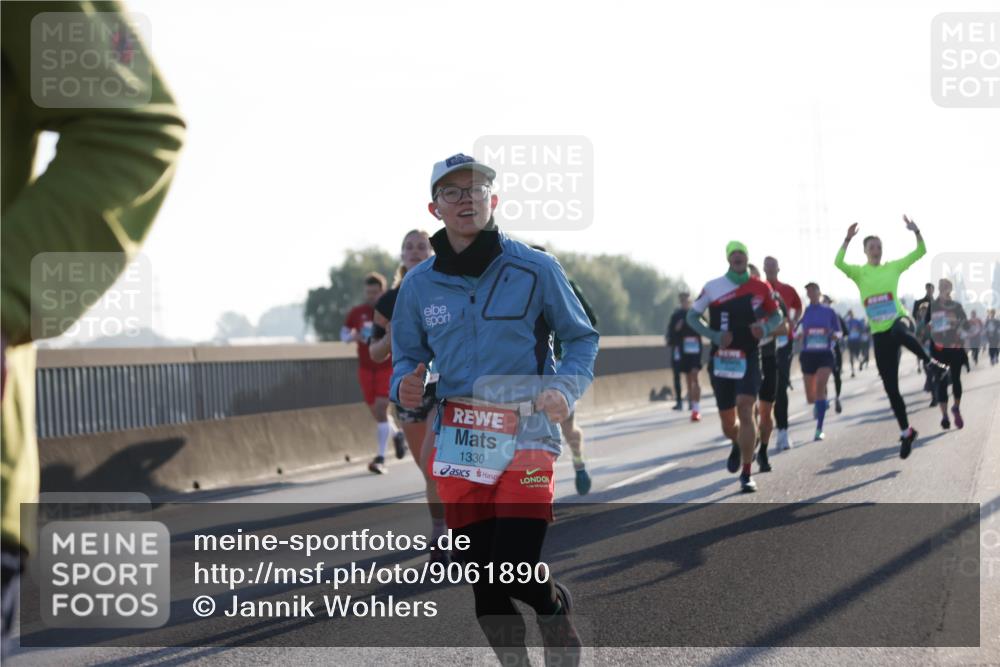 03.10.2025 - Köhlbrandbrückenlauf Jannik Wohlers http://msf.ph/oto/9061890 03.10.2025 09:15:15 Position 3 1330 meine-sportfotos.de